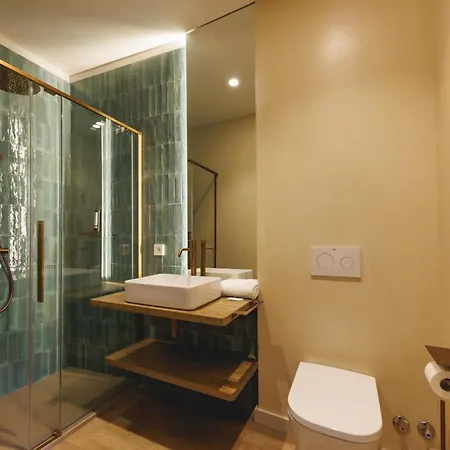 Bravissimo Santa Clara 30, Monthly * Girona
